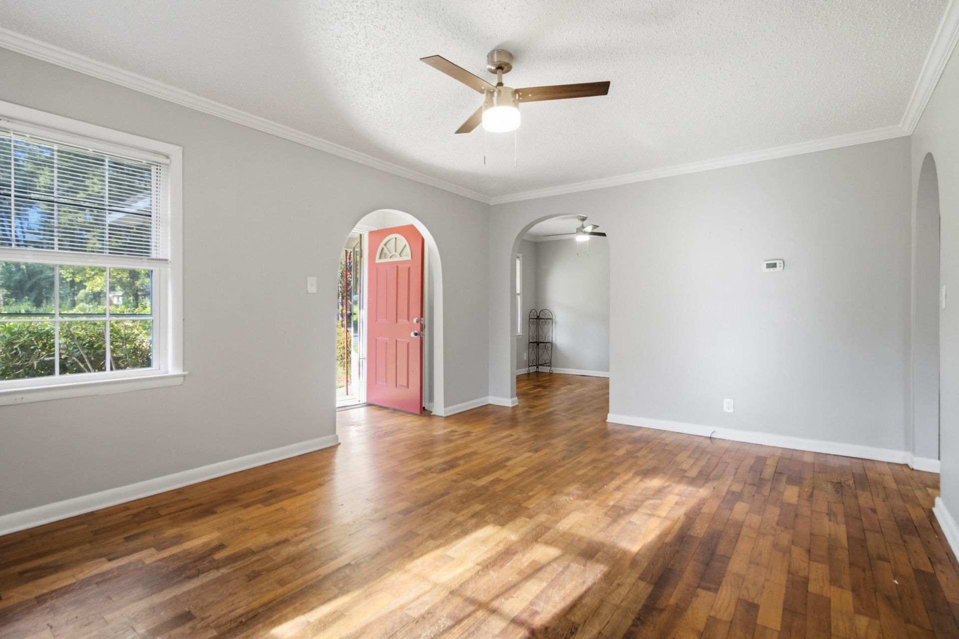 2604 N Oakridge Circle Photo 6