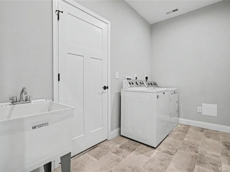 5100 Renaissance Park Drive, Franklin, OH 45005 Photo 26