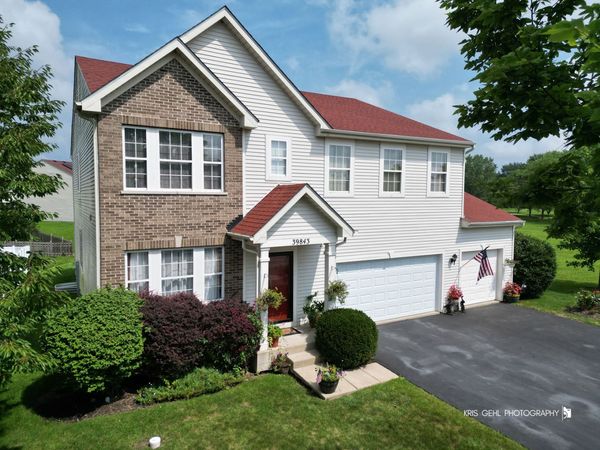 39843 Stoneywood Drive , Beach Park, IL 60083