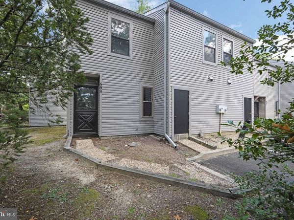 608 BROMLEY ESTATE, PINE HILL, NJ 08021