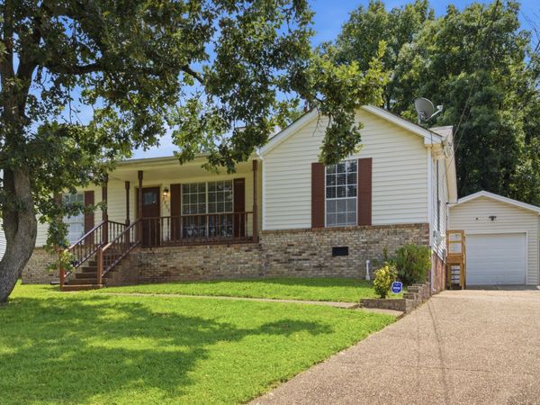 3205 Harbor Lndg , Antioch, TN 37013