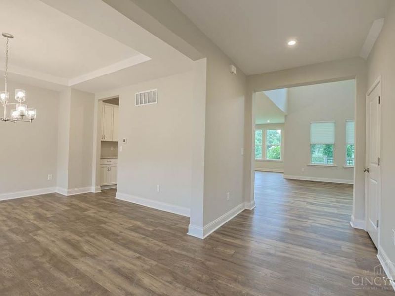 9817 Cross Meadow Drive, Deerfield Township, OH 45040 Photo 3