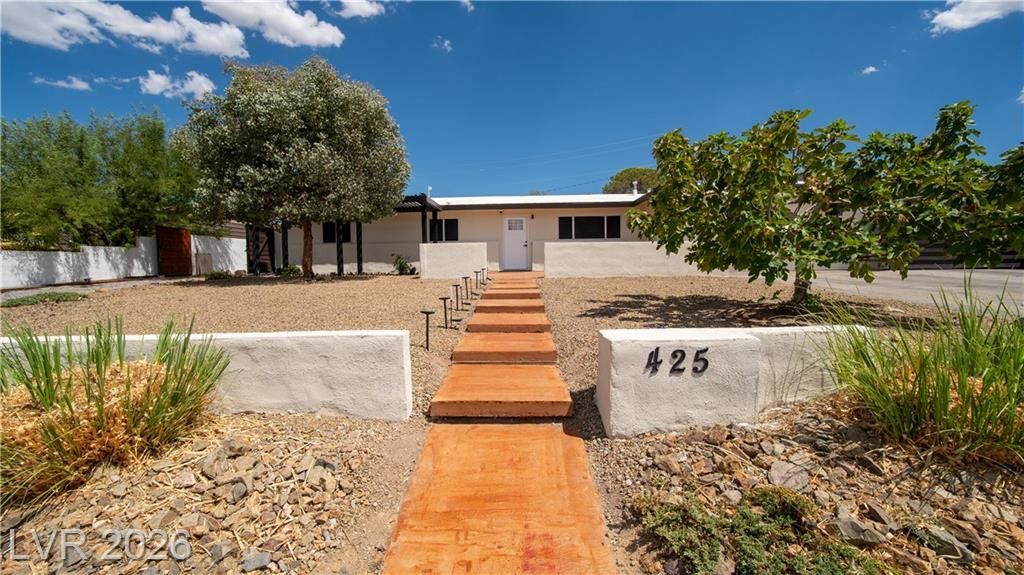 425 Blackridge Road, Henderson, NV 89015 Main Photo