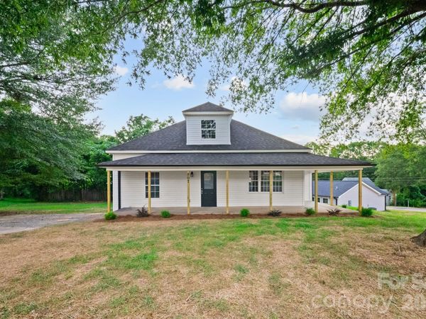 807 N Walnut Street , Kannapolis, NC 28081