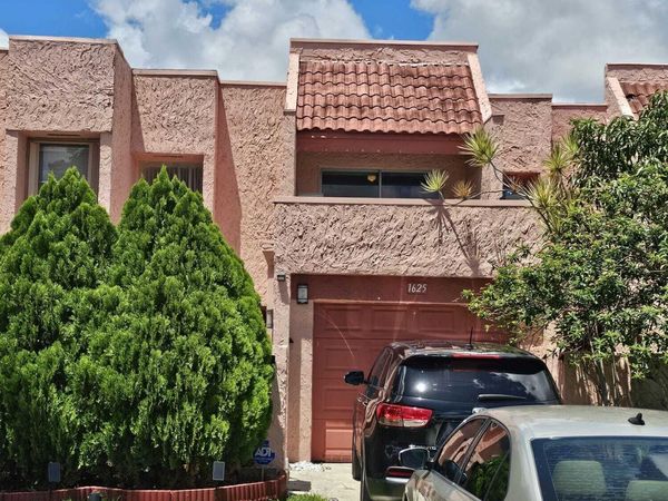 1625 NW 58TH Avenue, Unit 7, Lauderhill, FL 33313