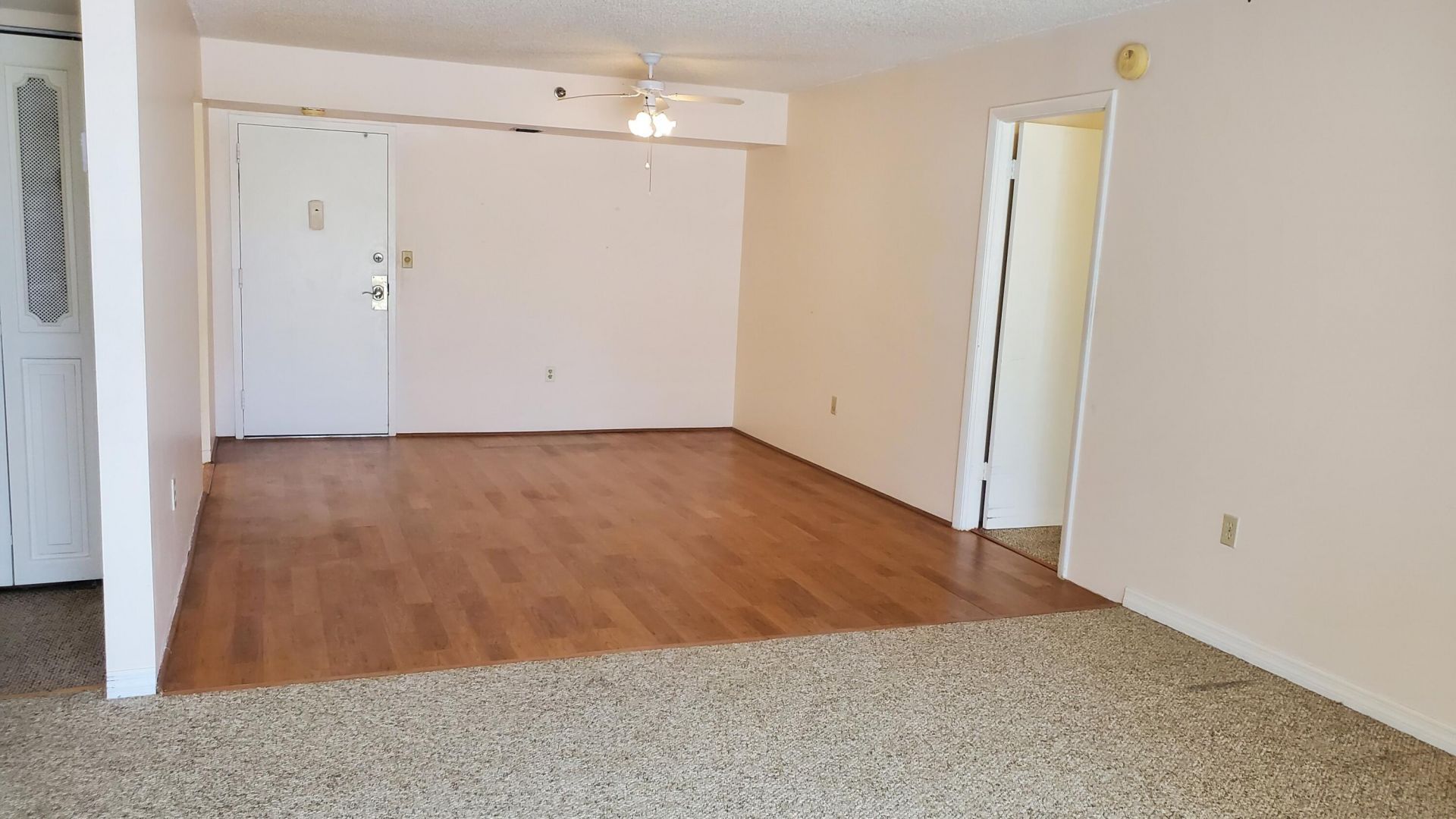 1000 St Charles Place, Unit 215, Pembroke Pines, FL 33026 Photo