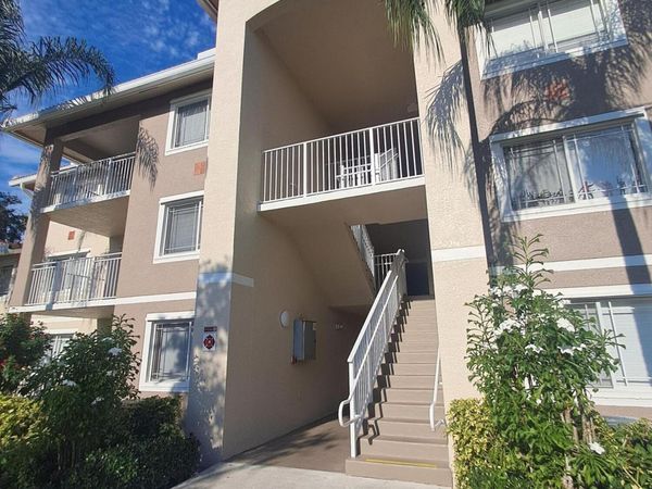 171 SW PALM Drive, Unit 203, Port St. Lucie, FL 34986