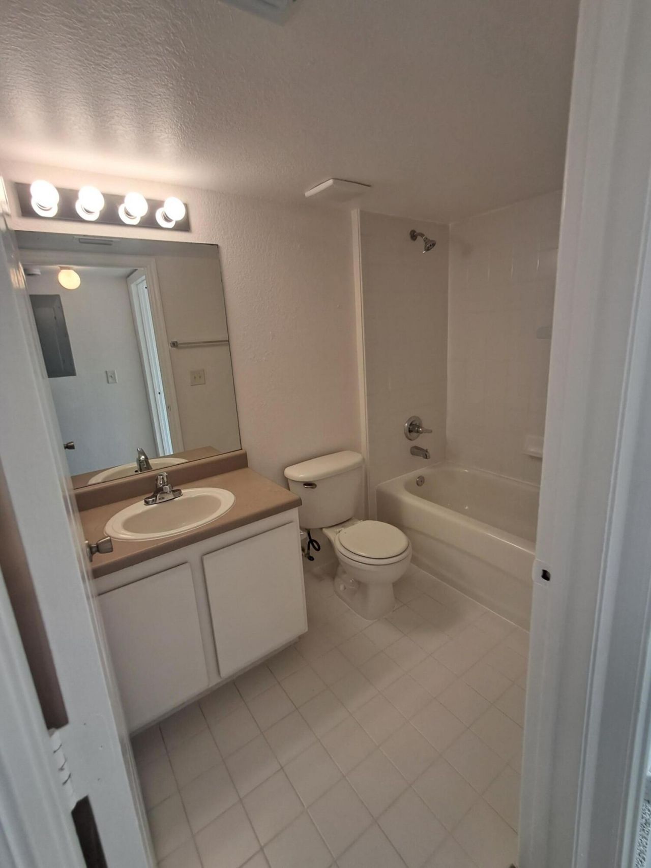 171 SW Palm Drive, Unit 203, Port Saint Lucie, FL 34986 Photo