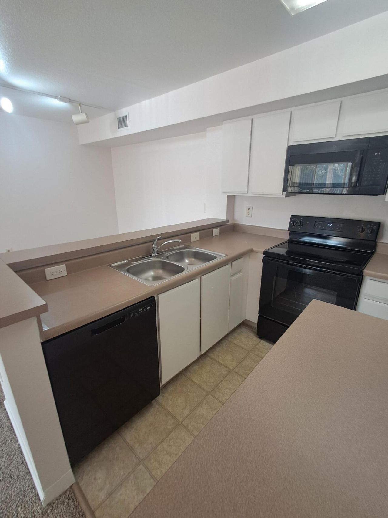 171 SW Palm Drive, Unit 203, Port Saint Lucie, FL 34986 Photo