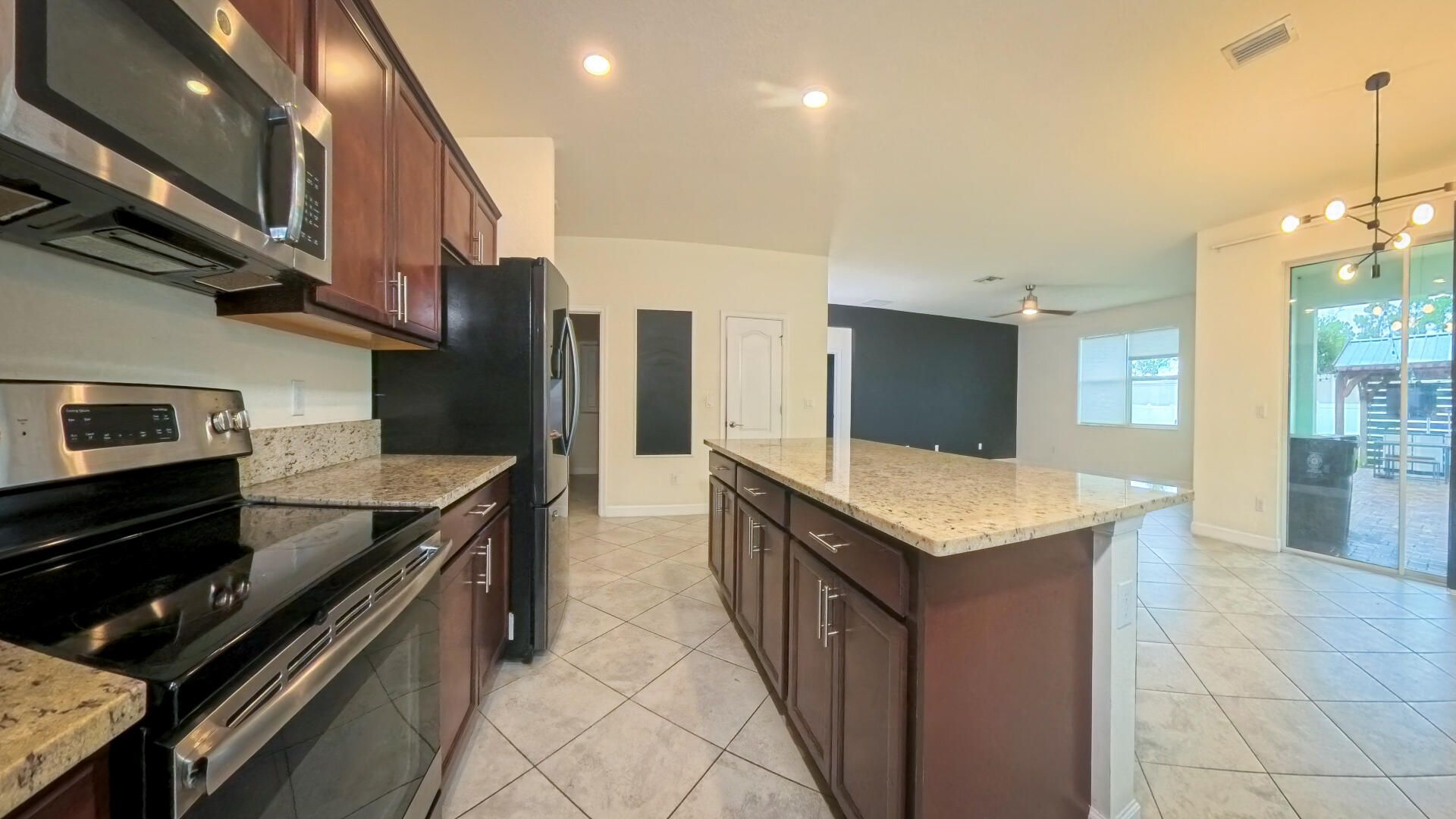 7871 NW Greenbank Circle, Port Saint Lucie, FL 34987 Photo