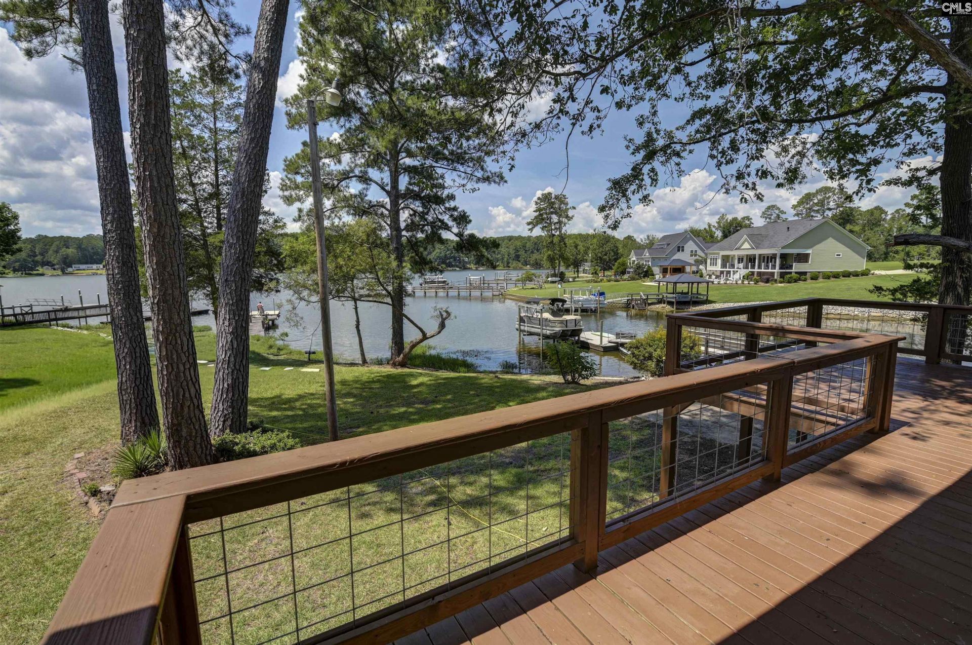 262 Breezy Bay Drive  Photo 13