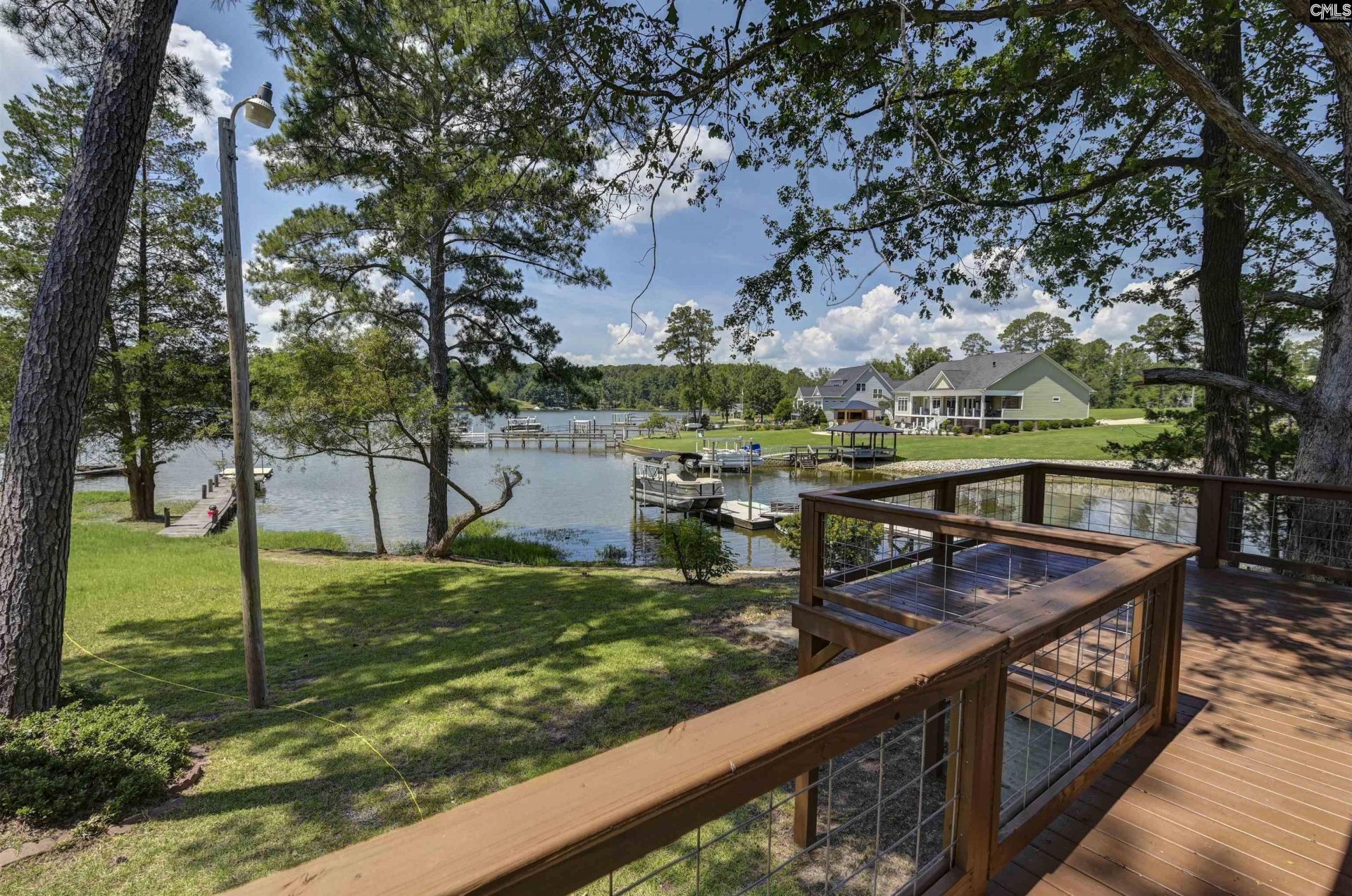 262 Breezy Bay Drive  Photo 14