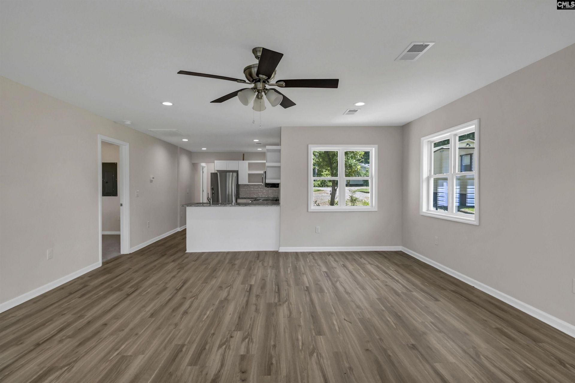262 Breezy Bay Drive  Photo 17