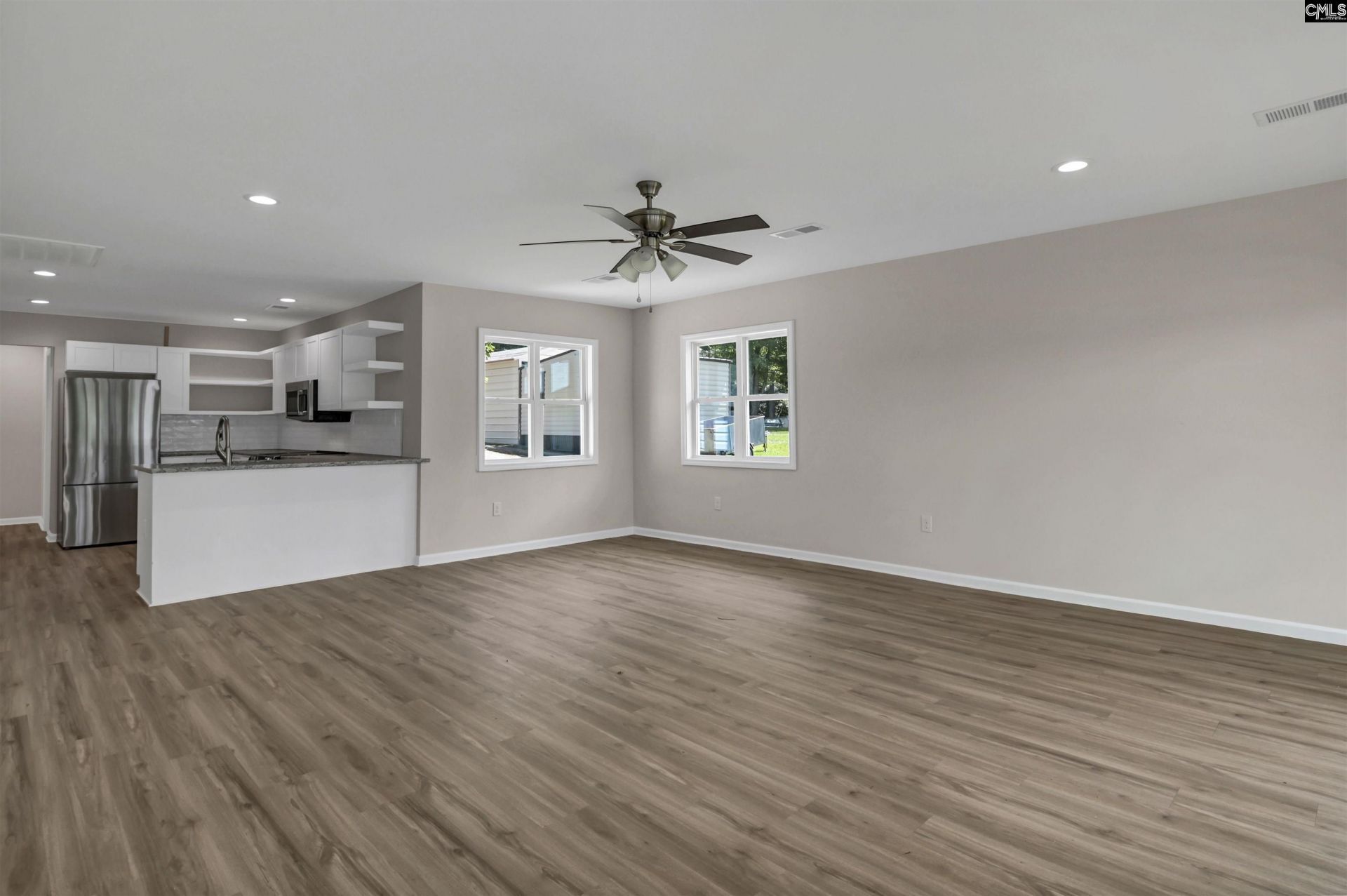 262 Breezy Bay Drive  Photo 18