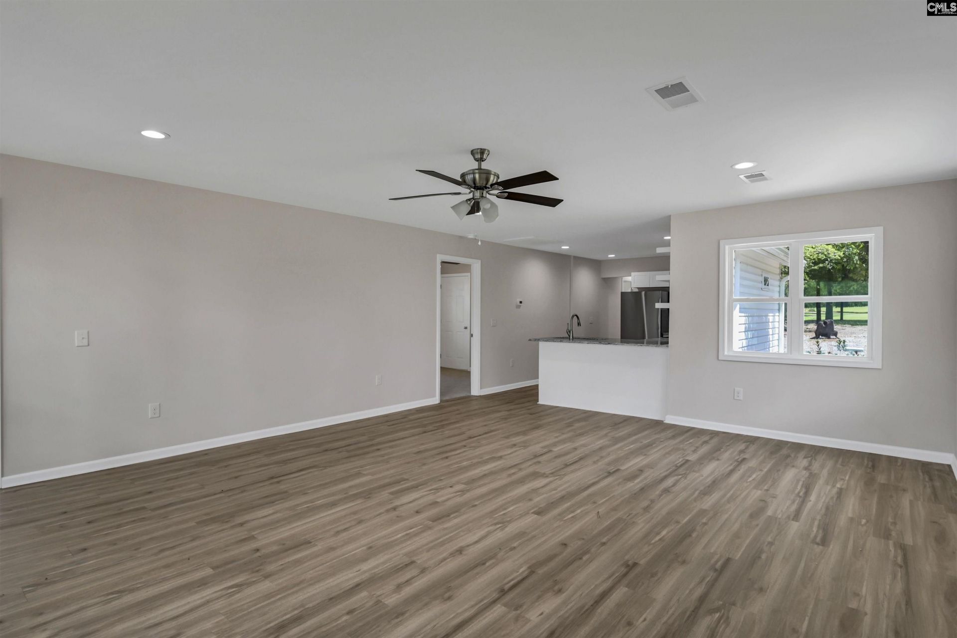 262 Breezy Bay Drive  Photo 19