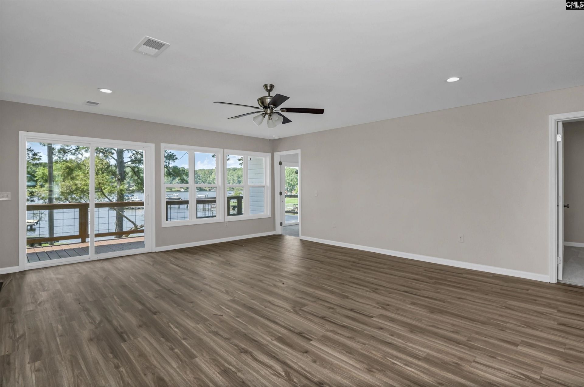262 Breezy Bay Drive  Photo 26