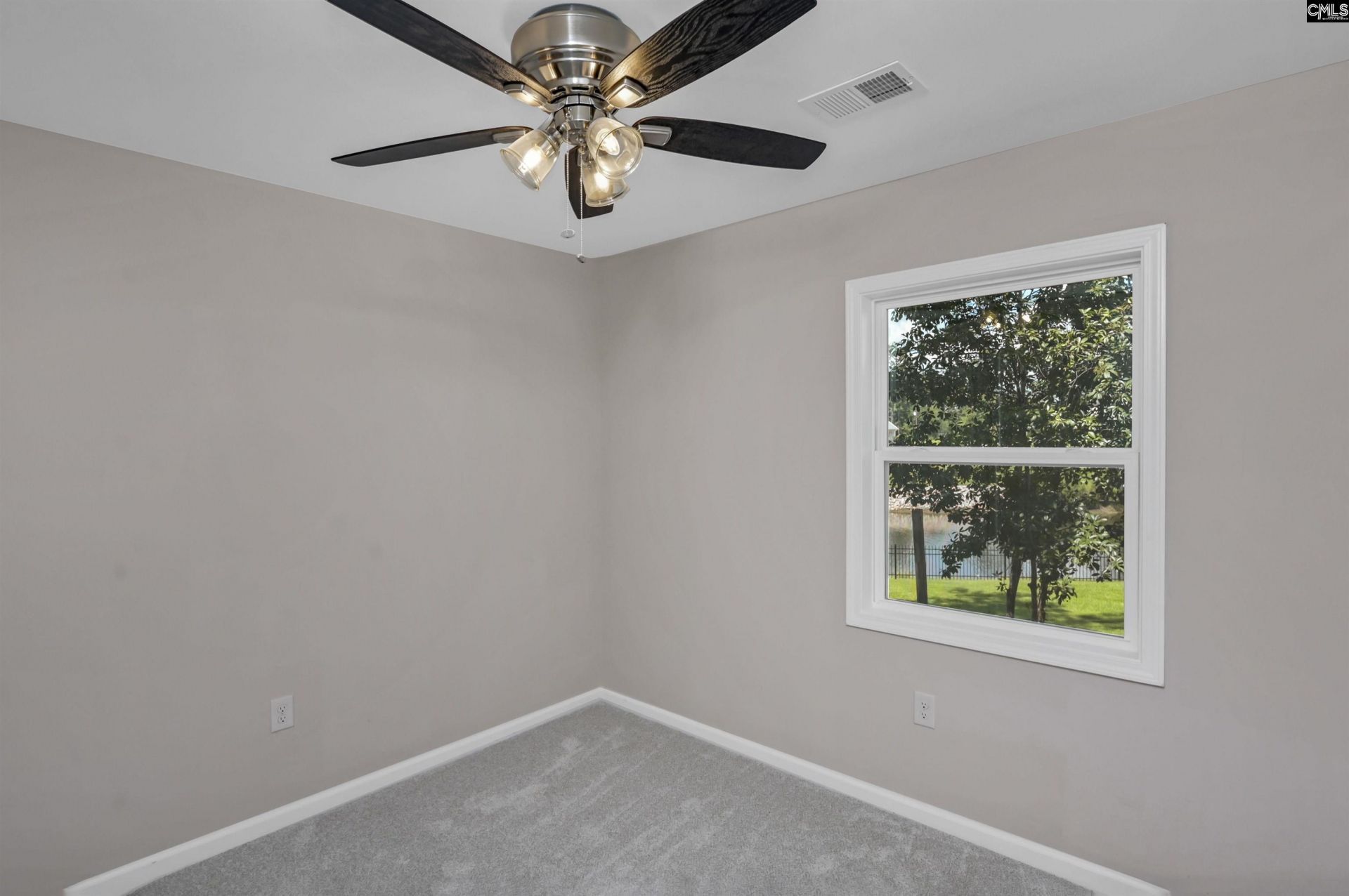 262 Breezy Bay Drive  Photo 34