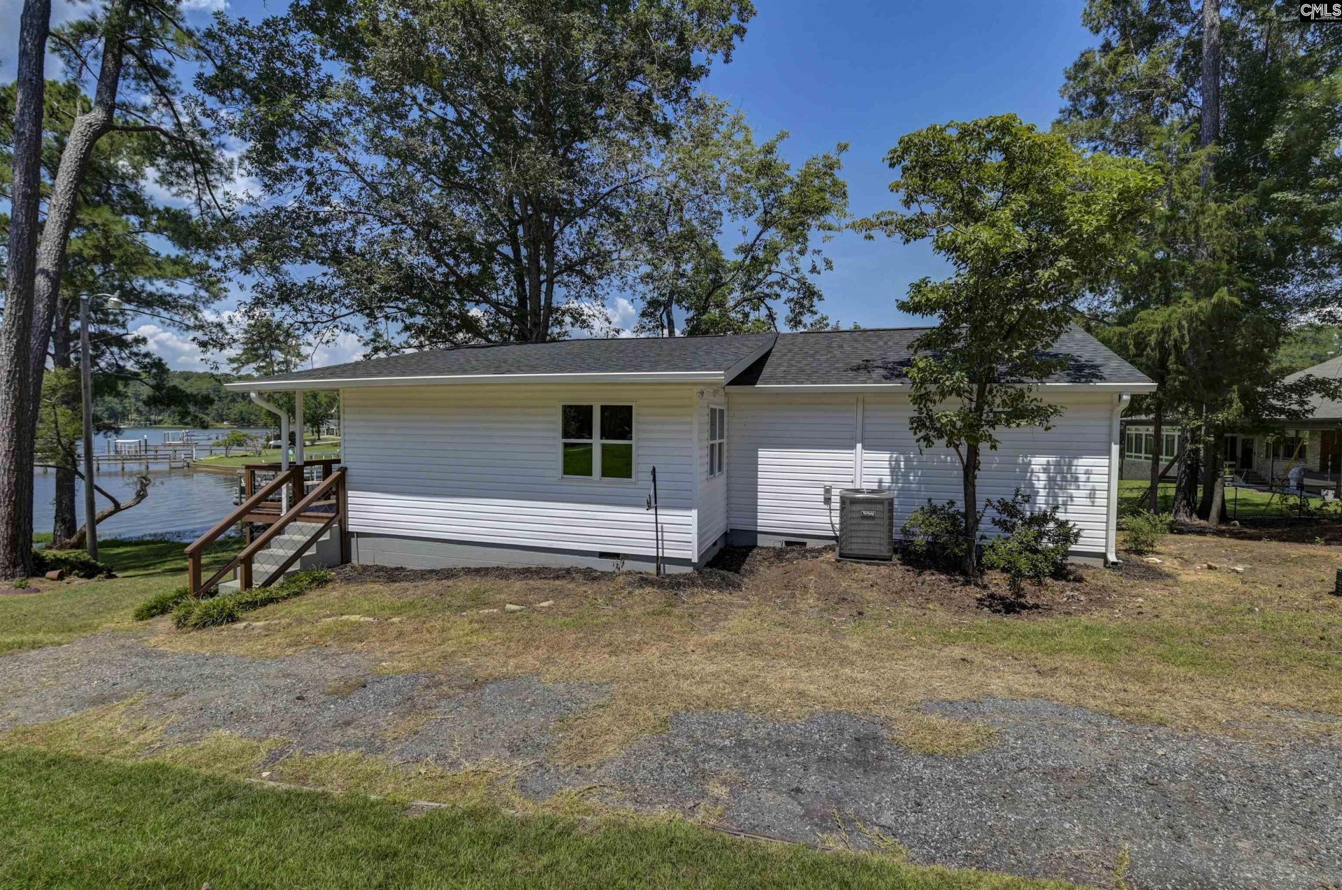 262 Breezy Bay Drive  Photo 5