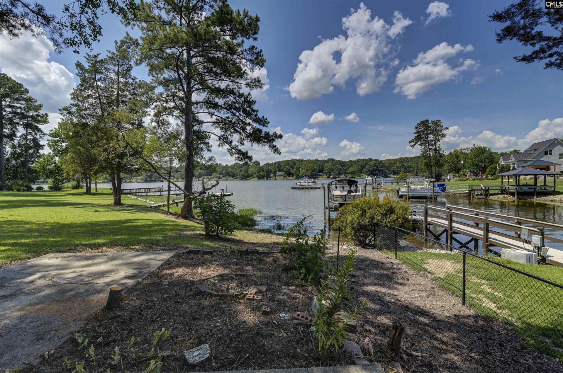 262 Breezy Bay Drive  Photo 9