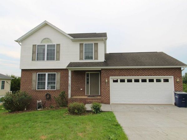 1311 STONECHRIS DR, HARRISONBURG, VA 22802