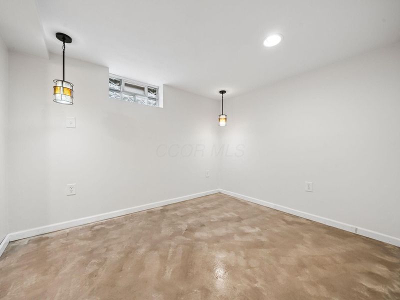 846 E Longview Avenue, Columbus, OH 43224 Photo 31