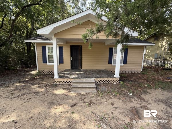 553 4th Avenue, Chickasaw, AL 36611