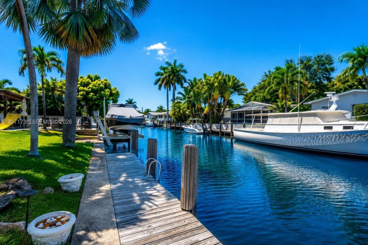 1424 Nautilus Isle, Dania Beach, FL 33004 Photo