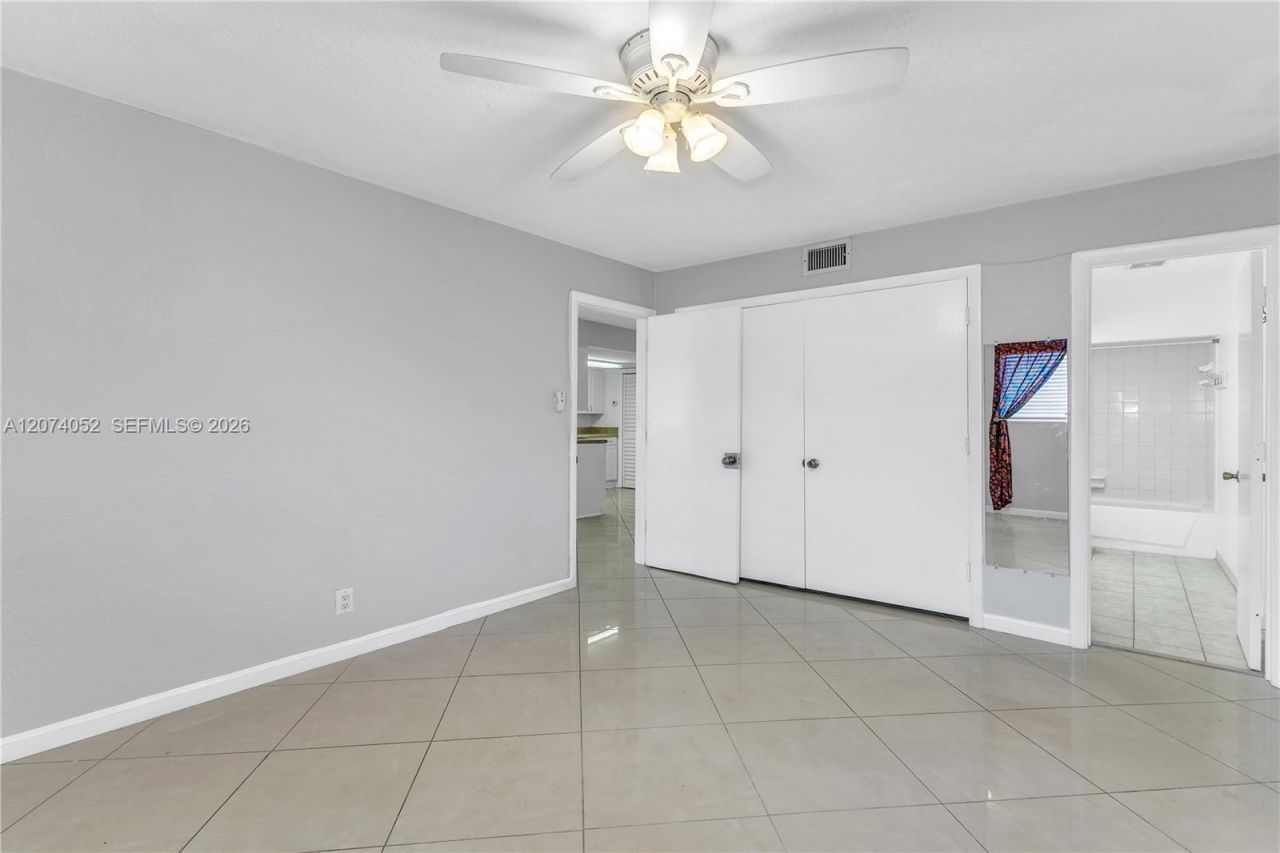 2175 NE 56th St , Unit 103, Fort Lauderdale, FL 33308 Photo