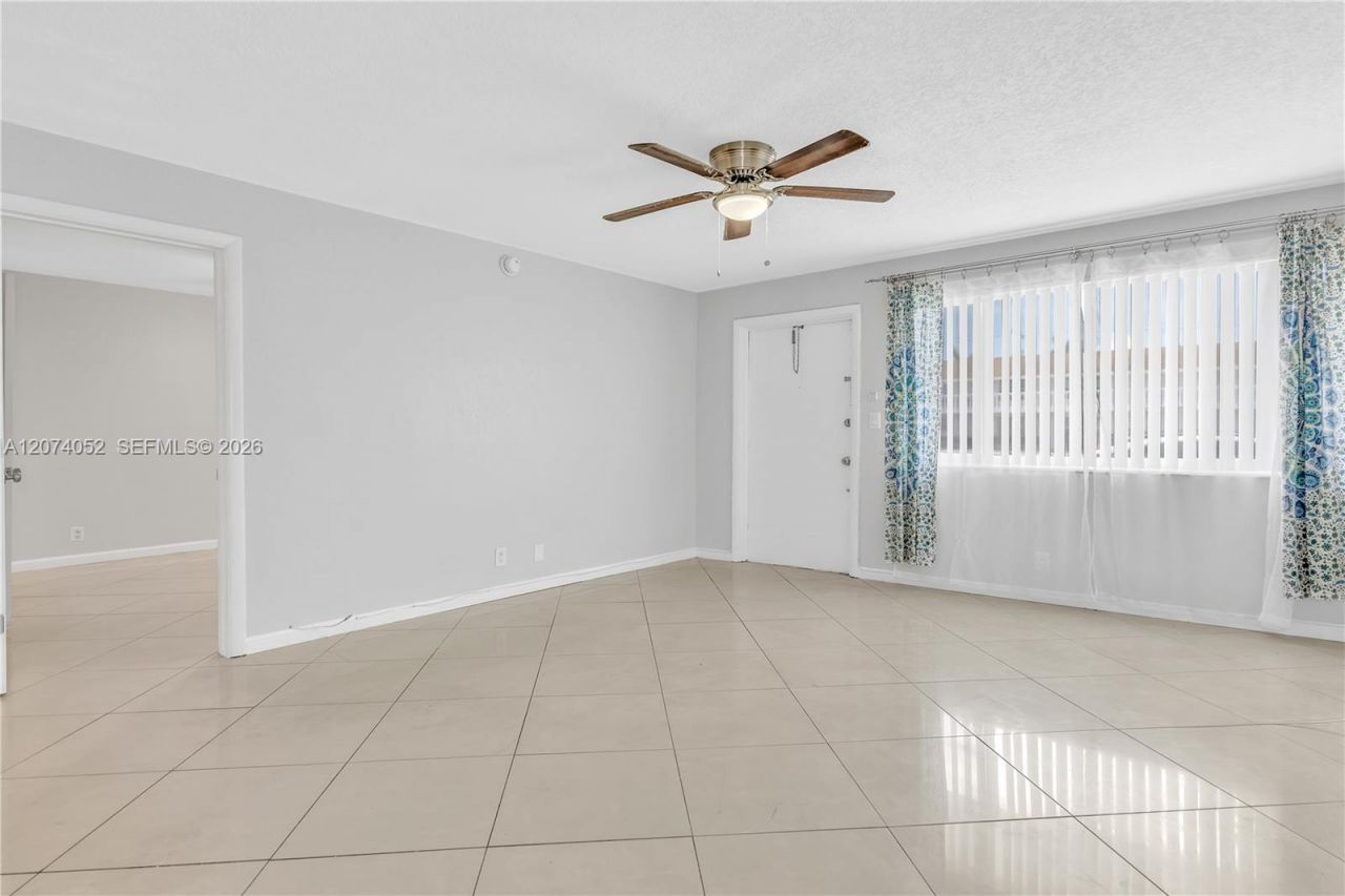 2175 NE 56th St , Unit 103, Fort Lauderdale, FL 33308 Photo