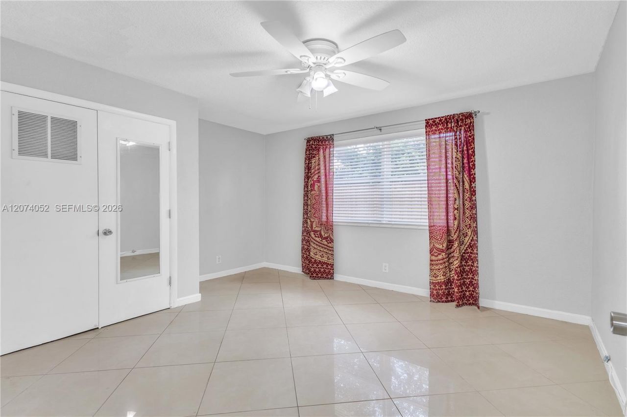 2175 NE 56th St , Unit 103, Fort Lauderdale, FL 33308 Photo