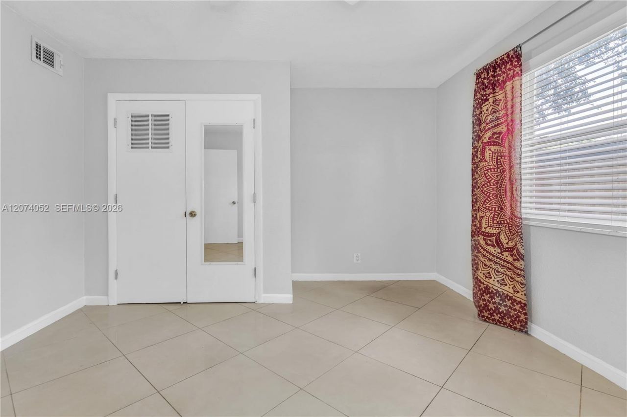 2175 NE 56th St , Unit 103, Fort Lauderdale, FL 33308 Photo