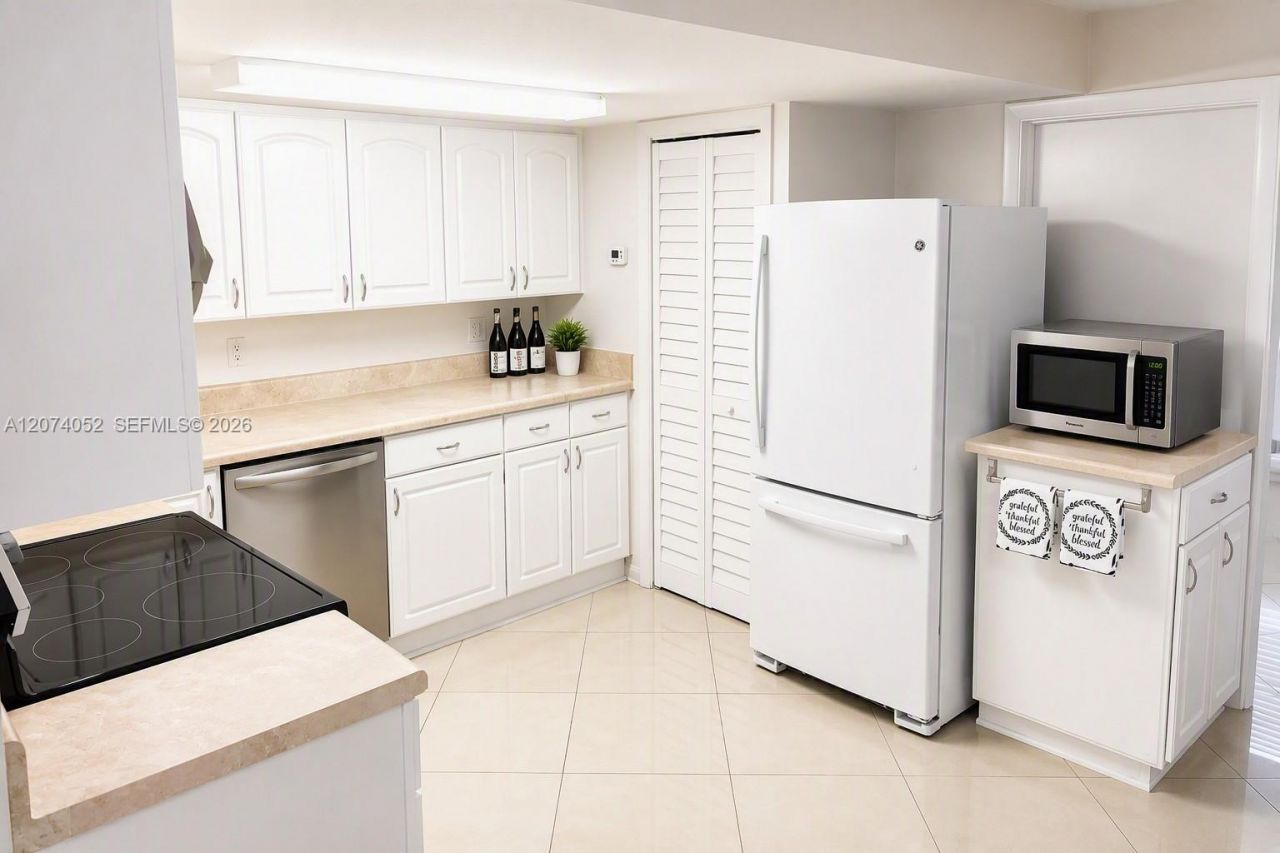 2175 NE 56th St , Unit 103, Fort Lauderdale, FL 33308 Photo