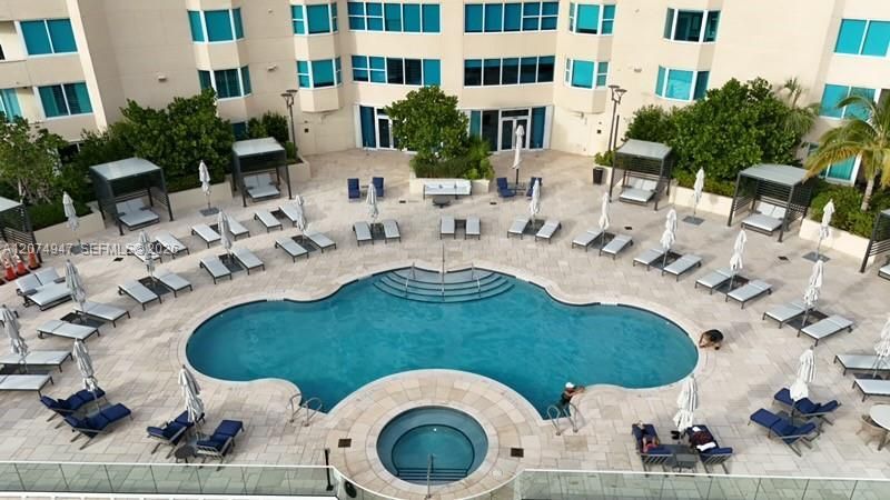 400 S Pointe Dr , Unit 505, Miami Beach, FL 33139 Photo