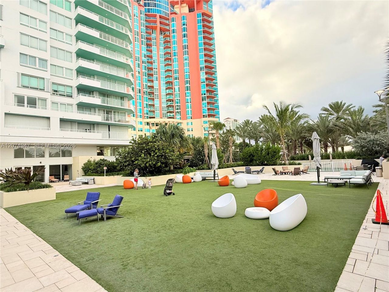 400 S Pointe Dr , Unit 505, Miami Beach, FL 33139 Photo