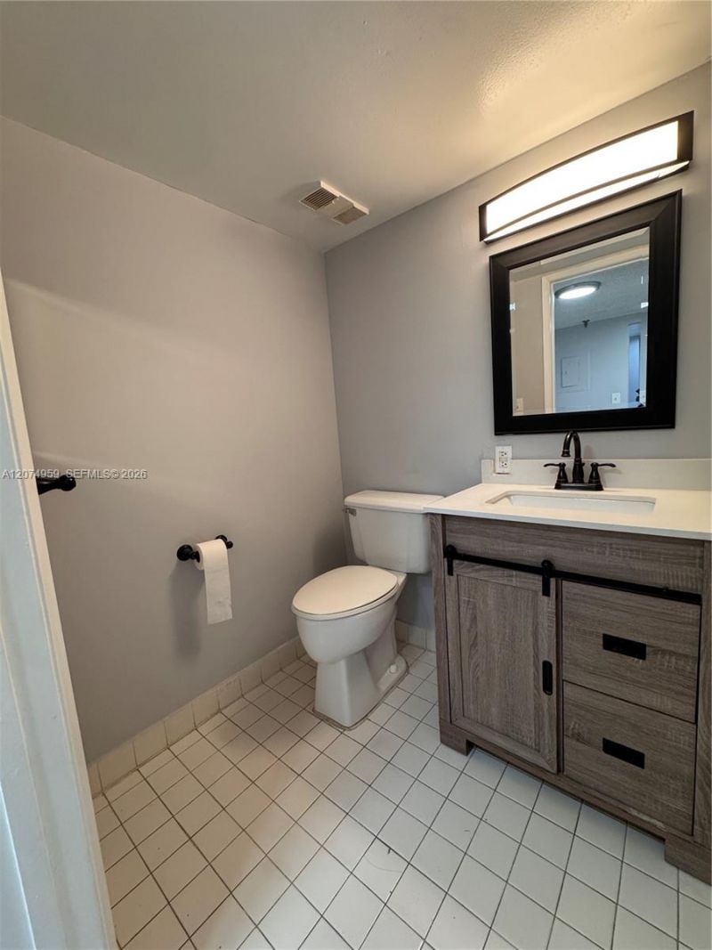 850 N Miami Ave, Unit W-506, Miami, FL 33136 Photo