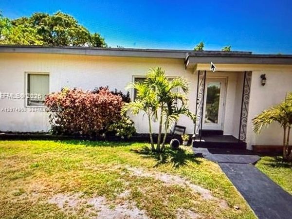 6566 SW 52nd Ter, South Miami, FL 33155