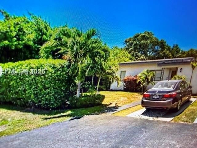 6566 SW 52nd Ter, South Miami, FL 33155 Photo