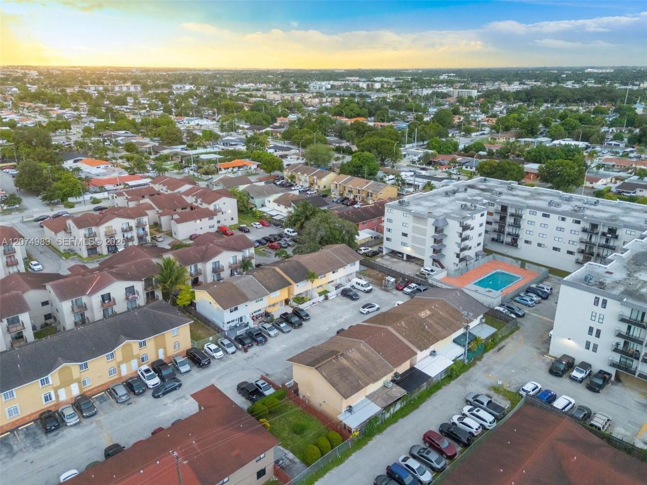 627 W 68th St, Unit 627, Hialeah, FL 33014 Photo