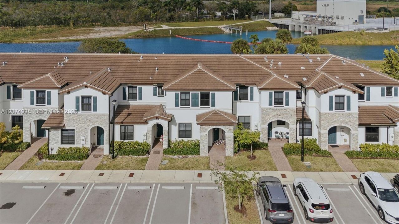 10009 SW 228th Ter , Unit ., Miami, FL 33190 Photo