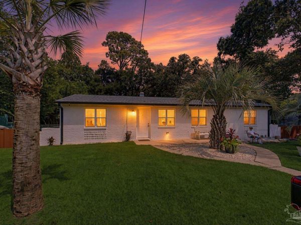 200 Holmes Ave, Pensacola, FL 32507