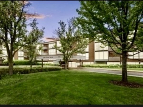 1301 N Western Avenue, Unit 231, Lake Forest, IL 60045