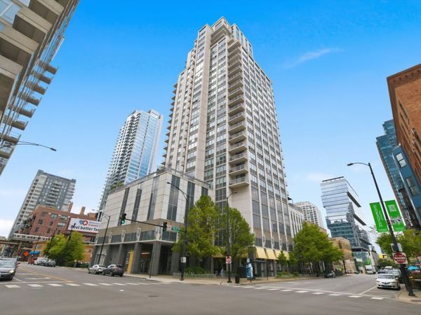 200 W Grand Avenue , Unit 2700, Chicago, IL 60654