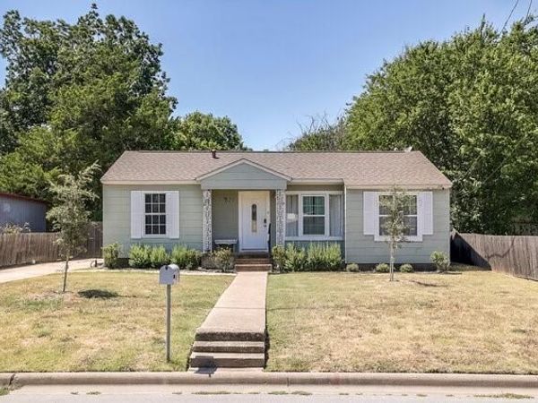 821 Williams Street, Waxahachie, TX 75165
