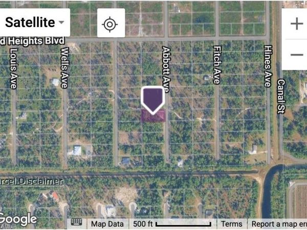 11 Abbott AVE, LEHIGH ACRES, FL 33936