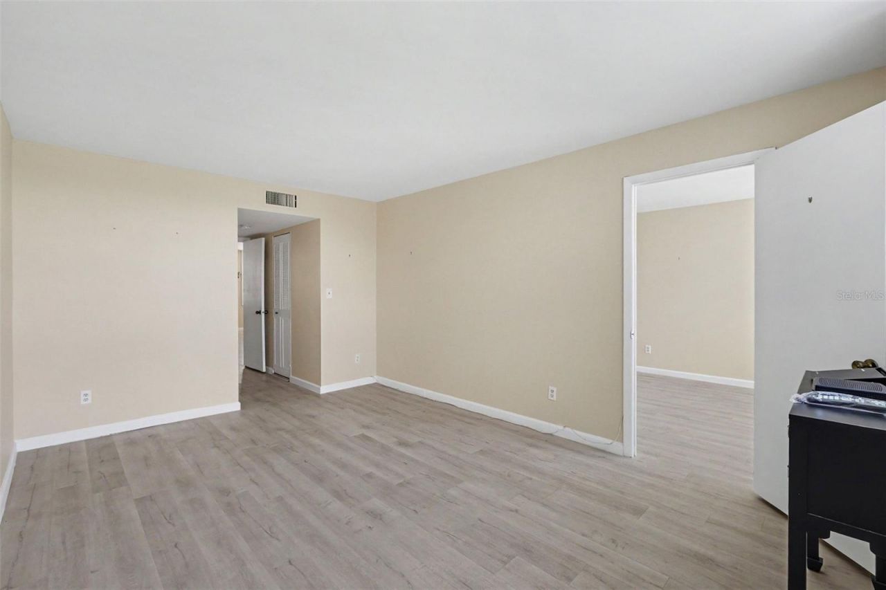 4720 Locust Street Ne, Unit 206, Saint Petersburg, FL 33703 Photo