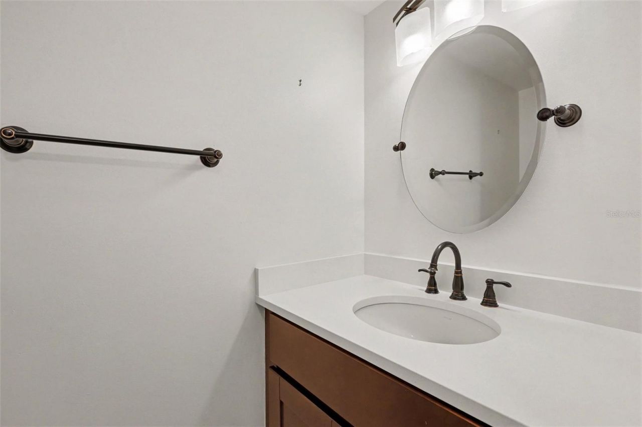 4720 Locust Street Ne, Unit 206, Saint Petersburg, FL 33703 Photo