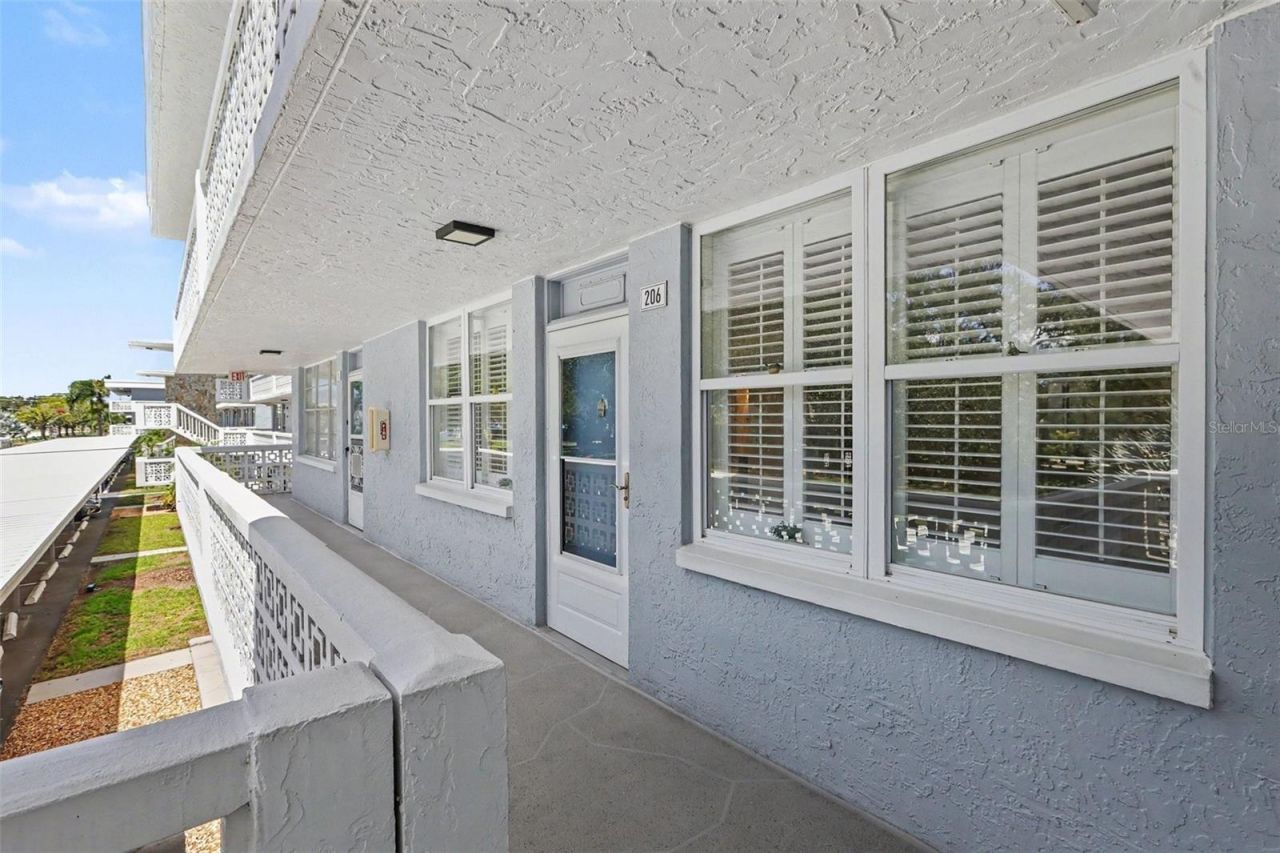 4720 Locust Street Ne, Unit 206, Saint Petersburg, FL 33703 Photo