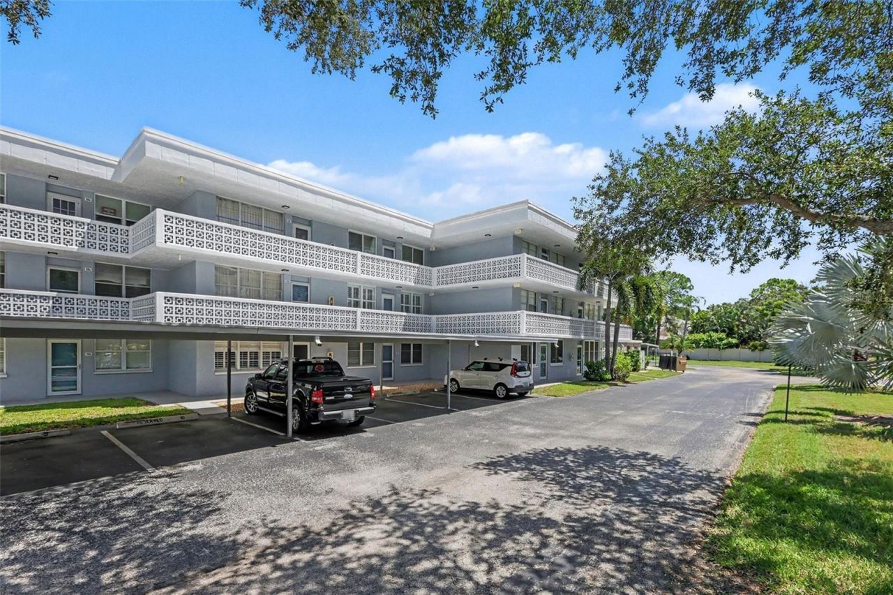 4720 Locust Street Ne, Unit 206, Saint Petersburg, FL 33703 Photo