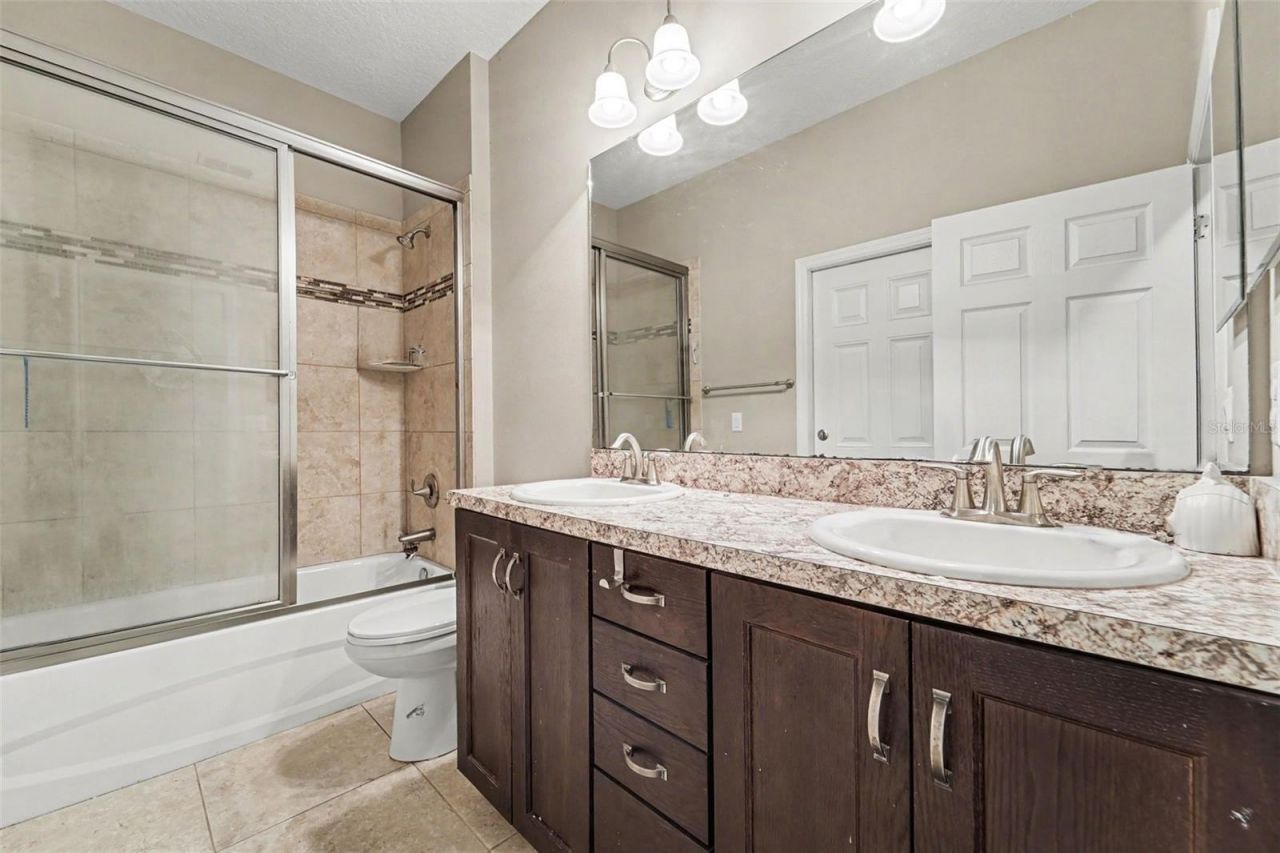 13144 Laurel Crest Court , Grand Island, FL 32735 Photo
