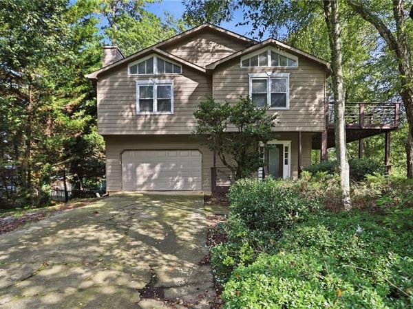 815 Old Spring Way , Buford, GA 30518